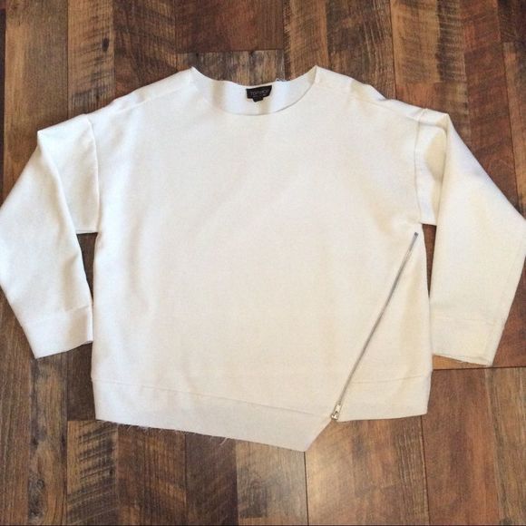 Topshop Tops - Topshop Assymetrical Sweatshirt Pullover SZ 4.